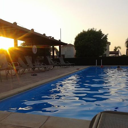 Sunset Garden Villa Pervolia Exterior foto